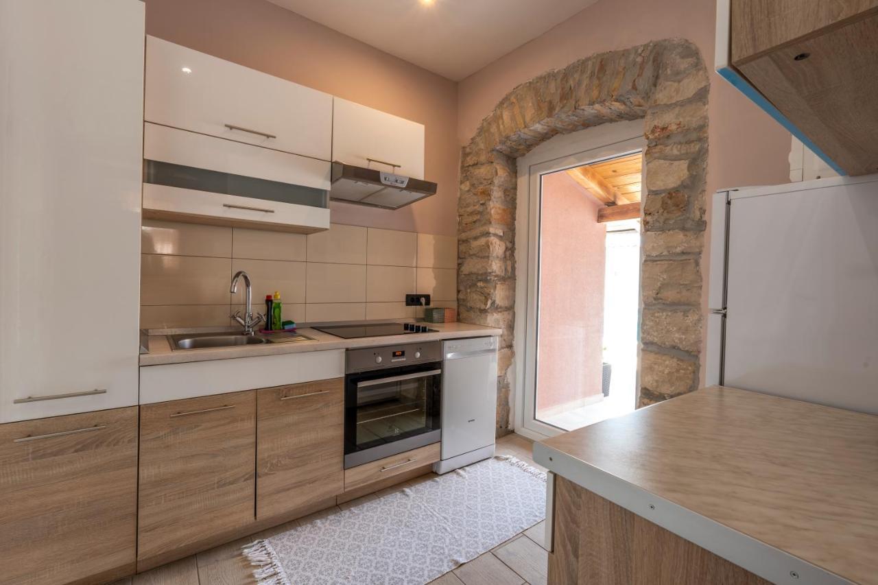 Apartment Anitea بولا المظهر الخارجي الصورة