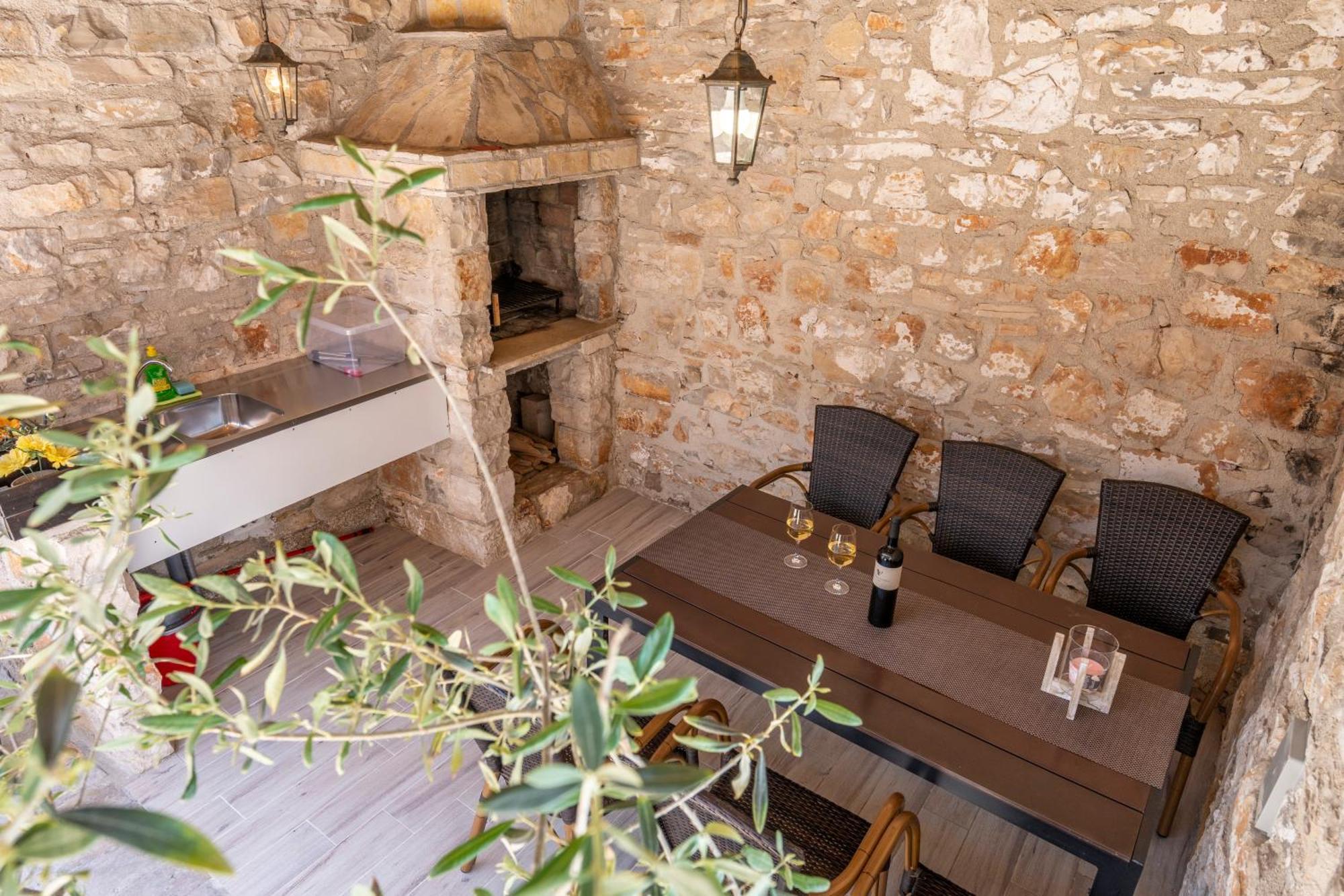 Apartment Anitea بولا المظهر الخارجي الصورة